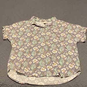 Universal Thread Short Sleeve Button Up - size M